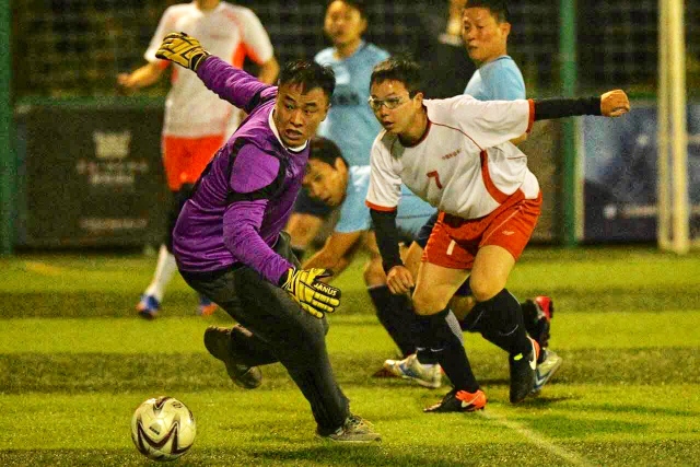 “草根”逐梦、全民参与 “城超”为何密集上线？