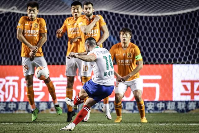 欧冠-姆巴佩破门维尼修斯双响 皇马5-1萨尔斯堡