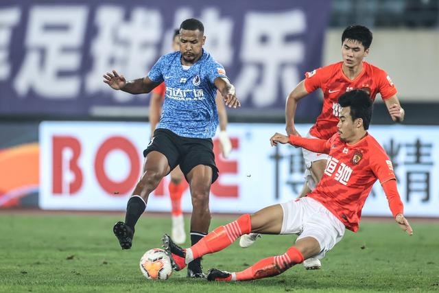 莱万+拉菲尼亚=欧洲最强双人组！合计狂轰46球